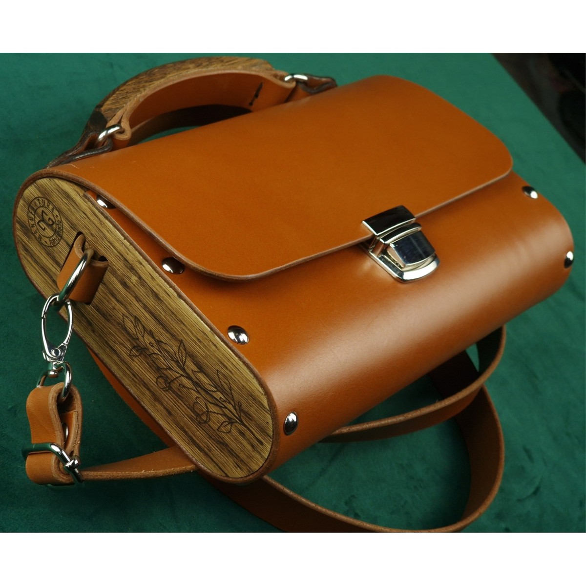 Torebka Oakline – skóra i drewno dębowe | Żywioły Craft