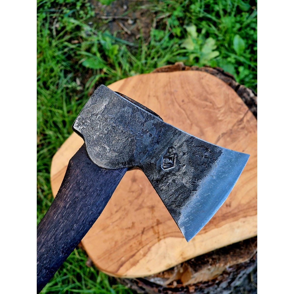 Skaut – kompaktowy toporek obozowy 500 g | Żywioły Craft