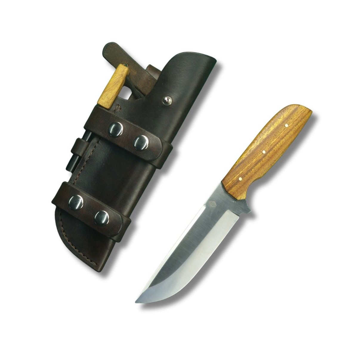 Traver – kompaktowy nóż bushcraftowy N690 | Żywioły Craft