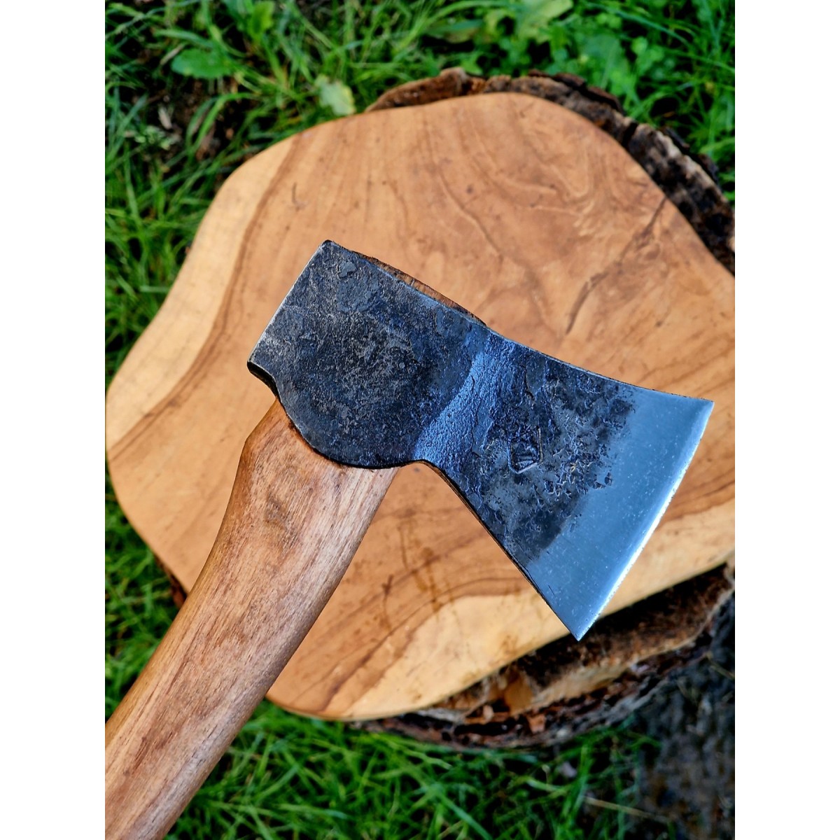 Skaut – kompaktowy toporek obozowy 500 g | Żywioły Craft