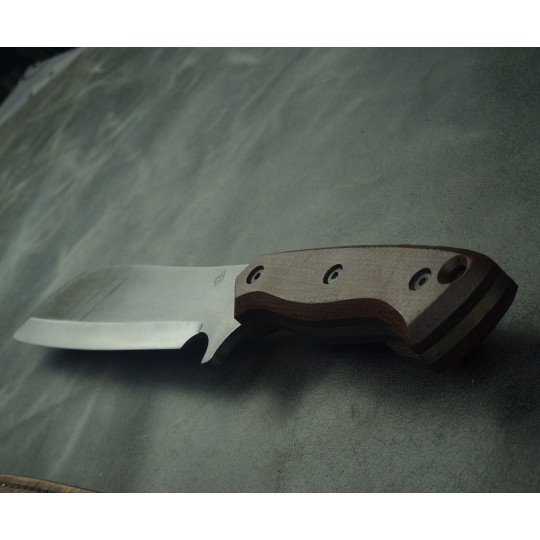 Zadra - nóż na trudne czasy w klimacie postapo